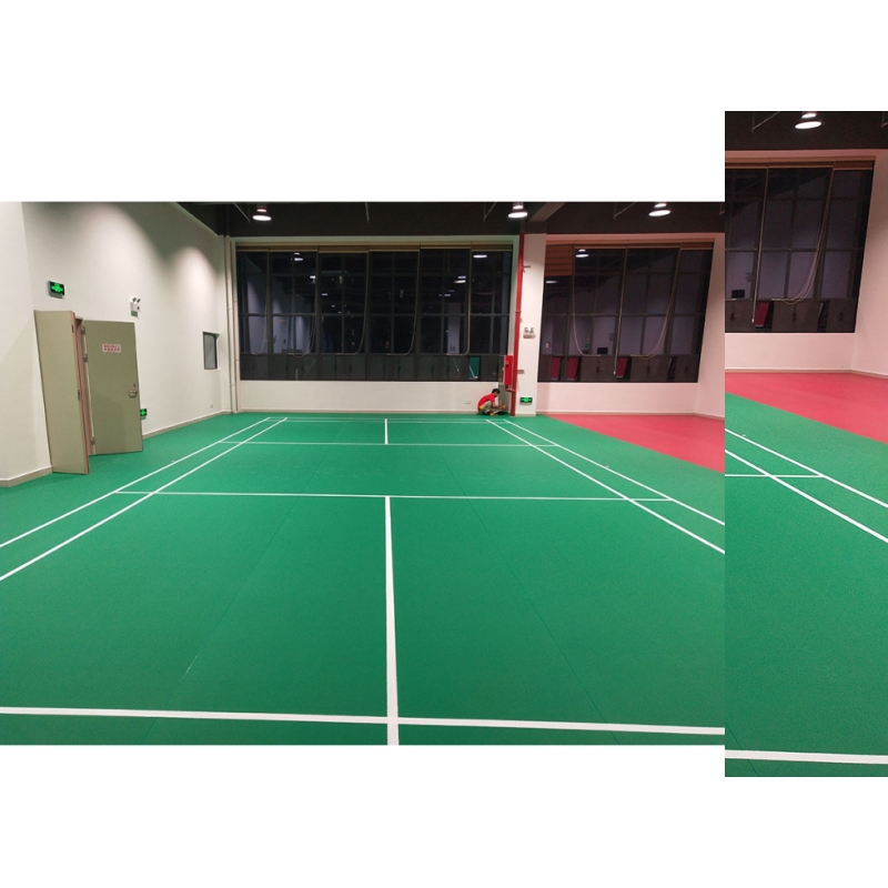 水晶砂PVC羽毛球場地膠鋪設(shè)